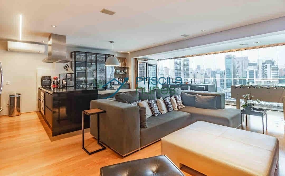 Duplex Vila Nova Conceição com 2 quartos, sendo 1 suíte, 160m²