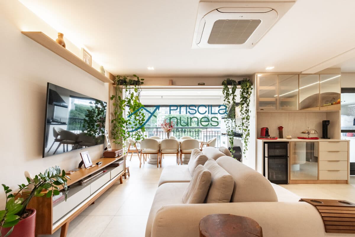 Apartamento Brooklin com 2 quartos, sendo 2 suítes, 130m²