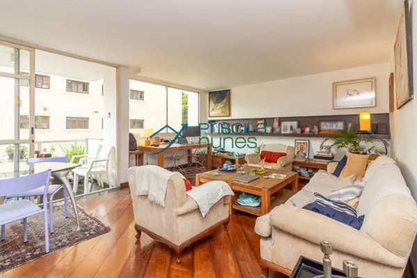 Apartamento Santa Cecília com 2 quartos, sendo 1 suíte, 160m²