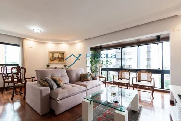 Apartamento Moema com 4 quartos, sendo 3 suítes, 164m²