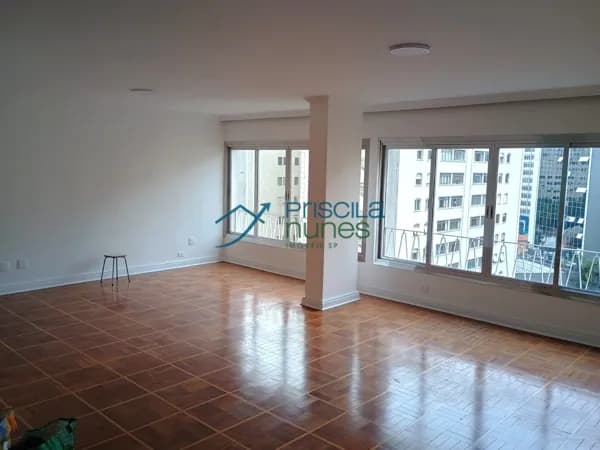 Apartamento Bela Vista em Andar Alto para Personalisar