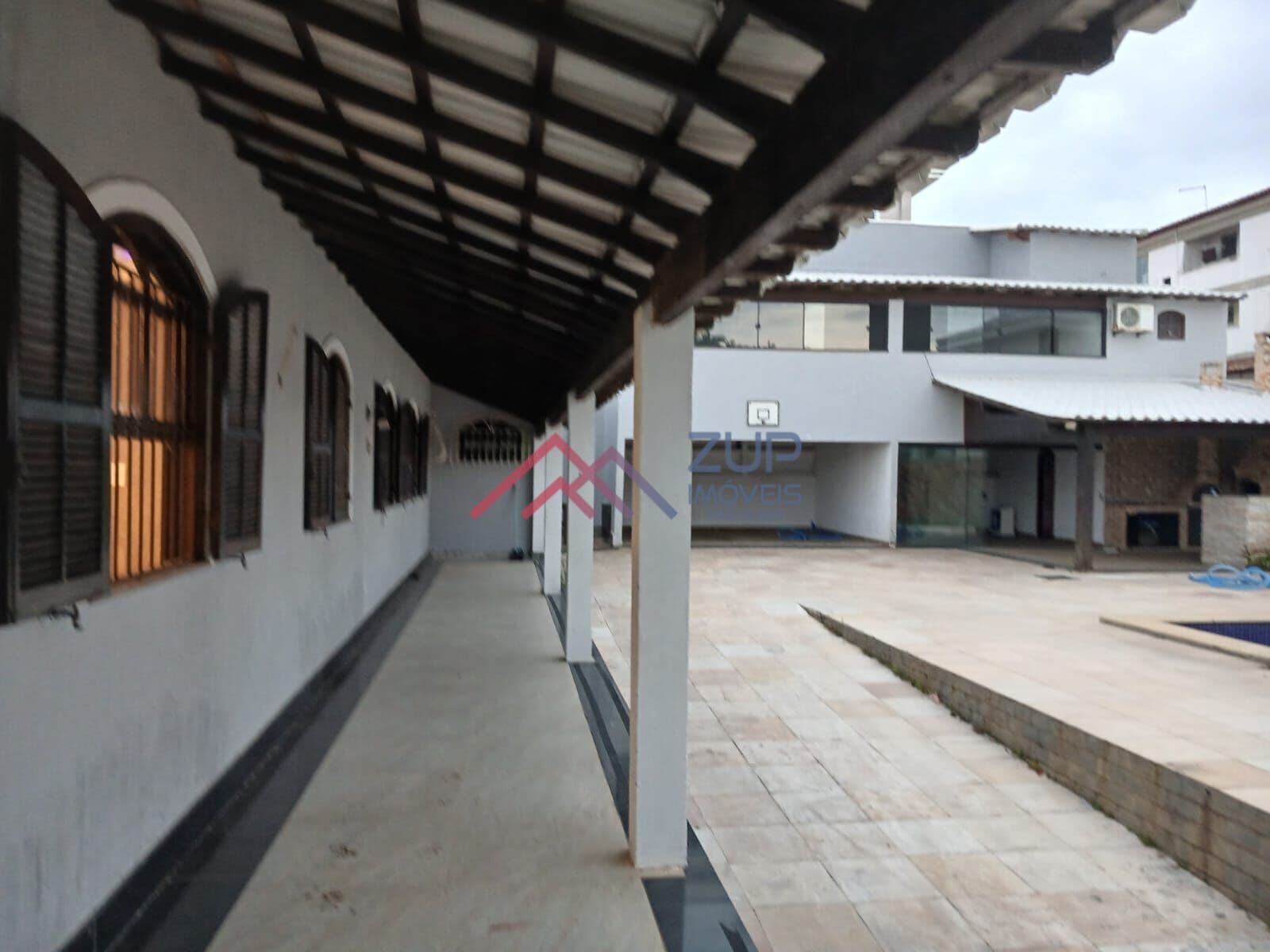 Casa com 5 quartos para locação no bairro Porto Aldeia, São Pedro da Aldeia/RJ