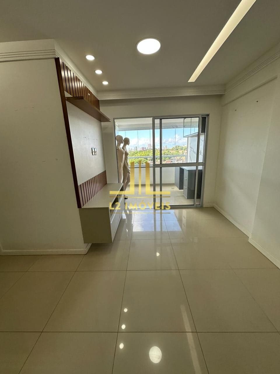 APARTAMENTO - 2/4 SENDO 1 SUÍTE - 60M² - VISTA LIVRE - 02 VAGAS COBERTAS - LUIZ ANSELMO