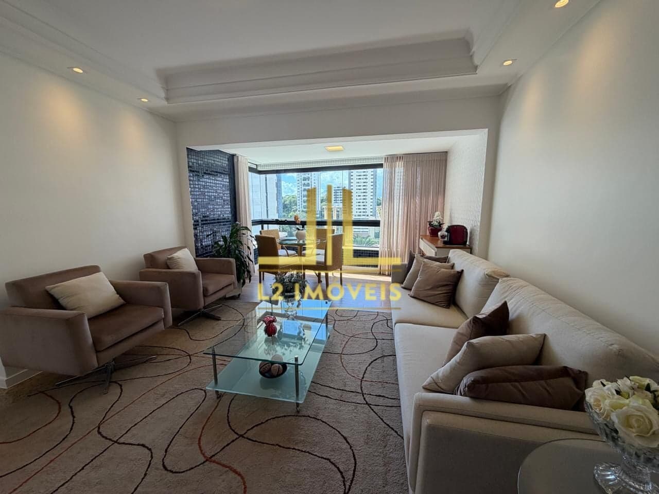 APARTAMENTO - 4/4 SENDO 2 SUÍTES - 136M² - NASCENTE - GABINETE - 02 VAGAS - CIDADE JARDIM