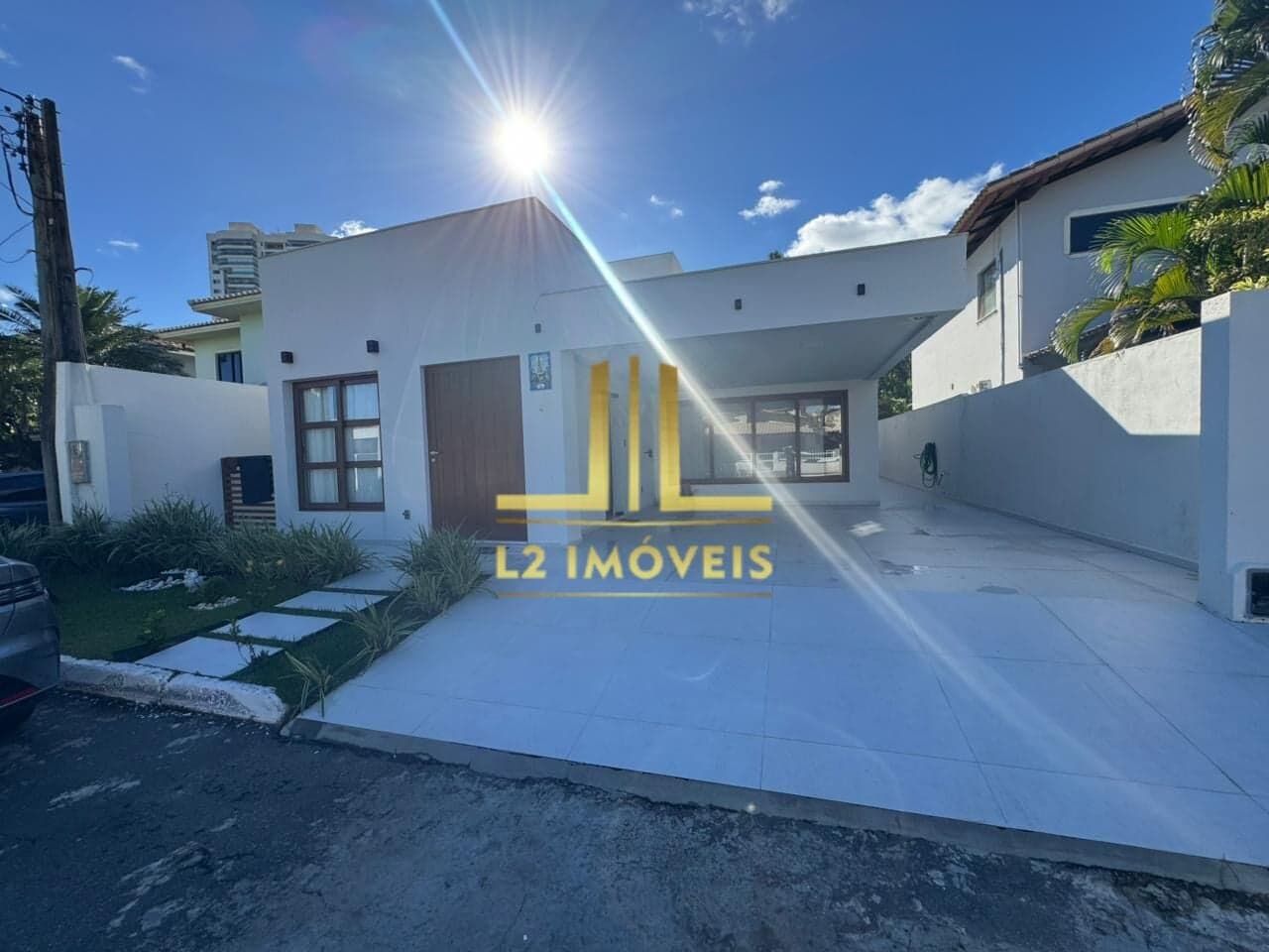 CASA TÉRREA - 3/4 SENDO 2 SUÍTES - 270M² - 02 VAGAS - PIATÃ
