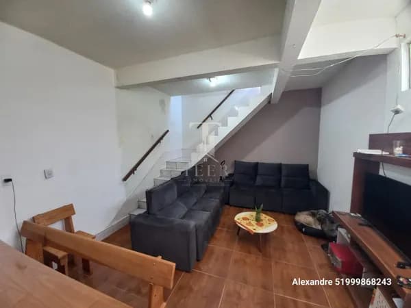 Casa Sobrado 3 dormitórios 2 banheiros garagem NÃO ACEITA FINANCIAMENTO BANCÁRIO