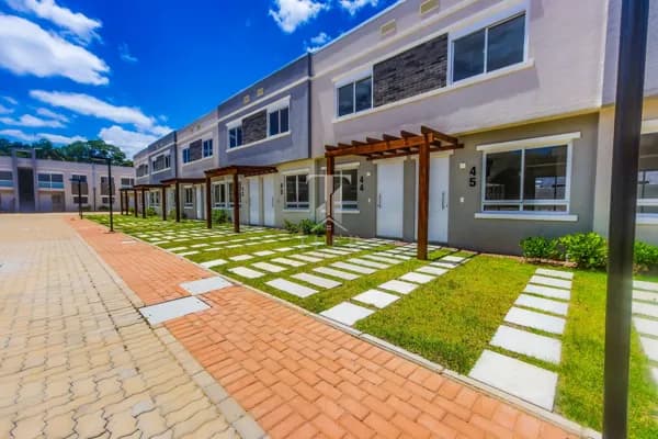 Casa de Condomínio em Porto Alegre - Campo Novo