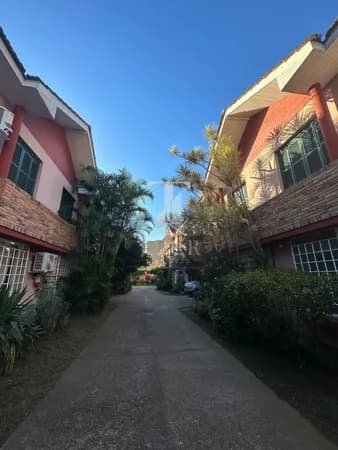 Casa de Condomínio em Porto Alegre - Tristeza