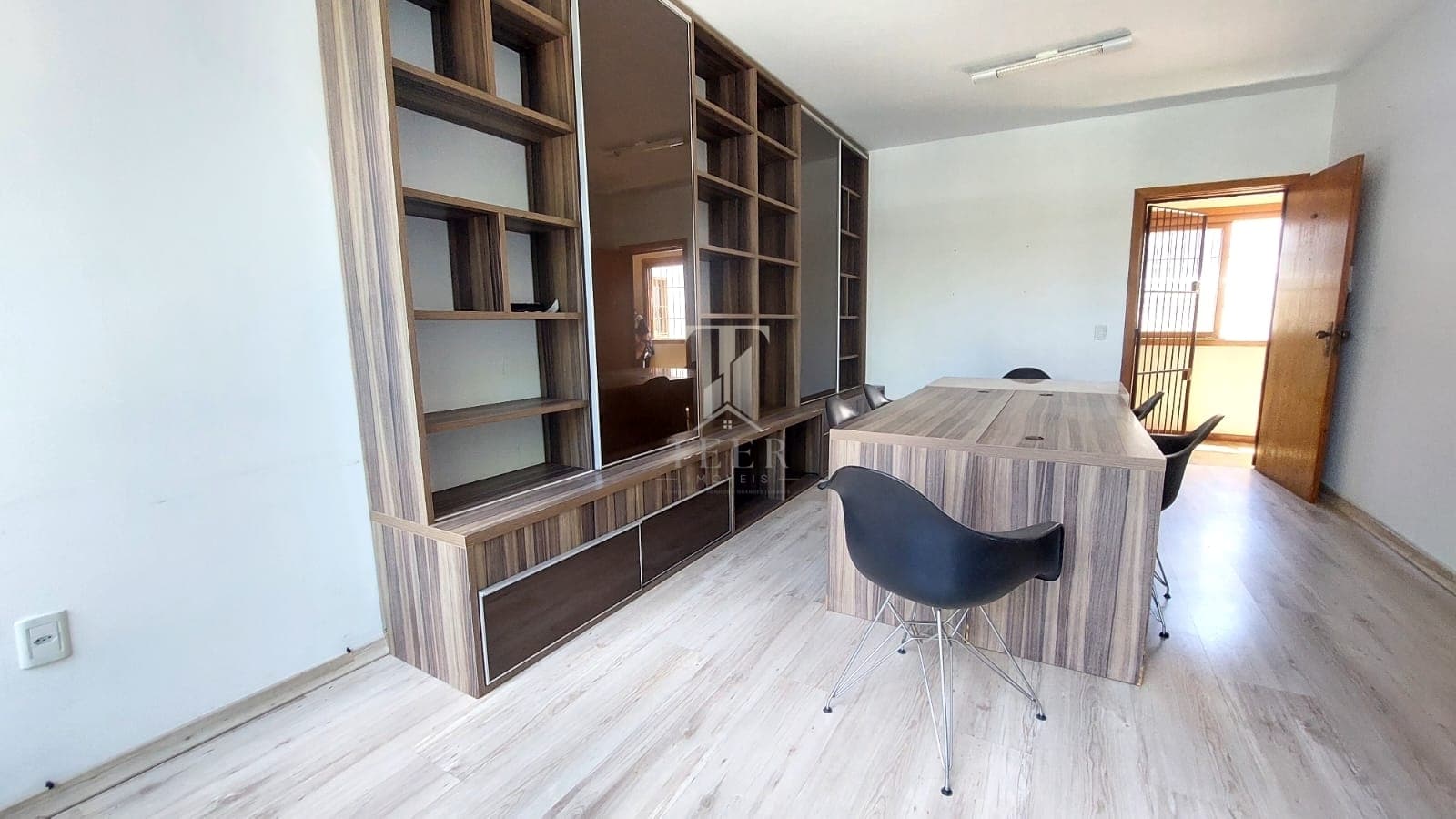 Sala/Conjunto em Porto Alegre - Floresta