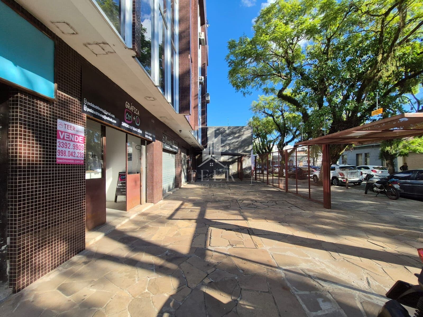 Sala/Conjunto em Porto Alegre - Floresta
