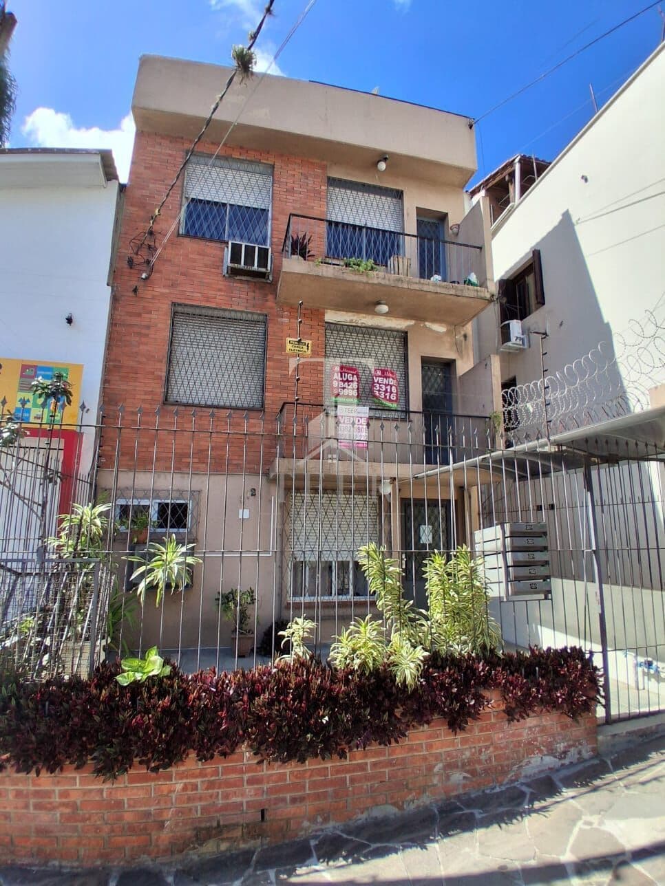 Apartamento Padrão 2 dormitórios frente com sacada