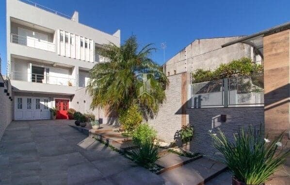 Sobrado em Porto Alegre - Jardim Itu
