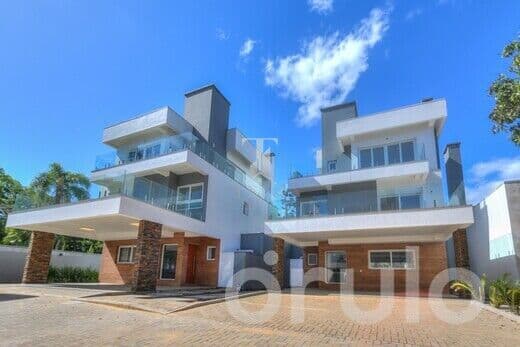 Casa em Condomínio NOVA