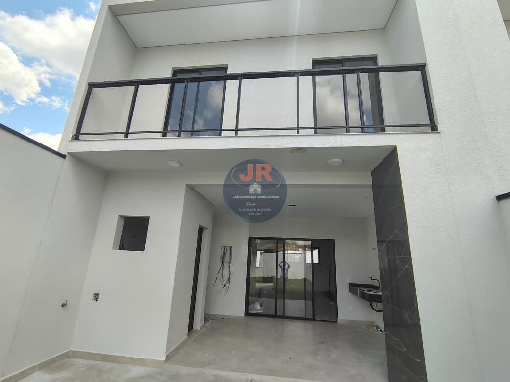 Sobrado Alto Padrão em São Pedro, São José dos Pinhais/PR Aceita imóvel como parte de pagamento