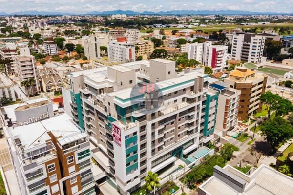 Apartamentos Alto Padrão, novo na melhor localização do Bacacheri
