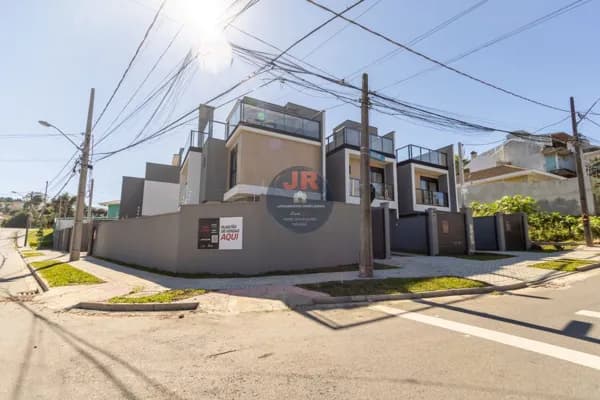 Sobrado em Condomínio em Pilarzinho, Curitiba/PR