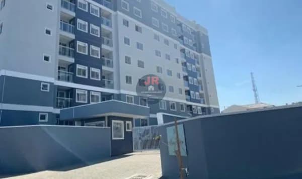 Apartamento semi- mobiliado com 2 quartos à venda em São José dos Pinhais.