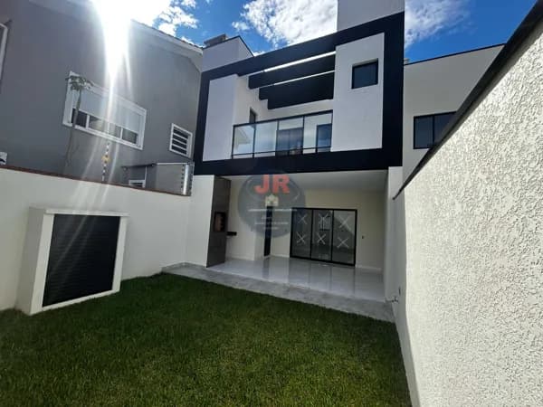 sobrado com 3 suítes a venda em são josé dos pinhais