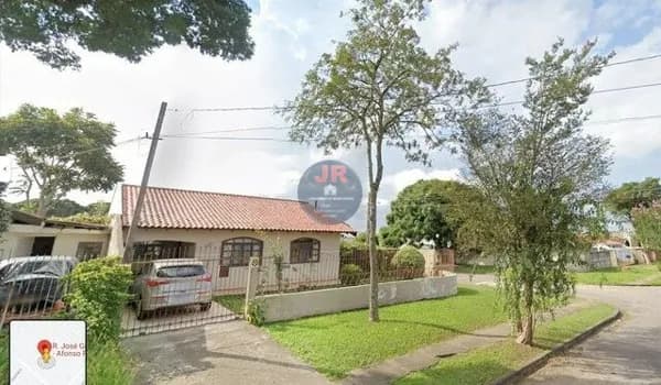 Casa térrea de esquina a venda no Afonso Pena, aceita 2 apartamentos como pagamento.