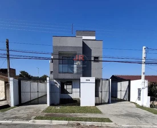 Sobrado Alto Padrão frente para a rua a venda no bairro xaxim em curitiba