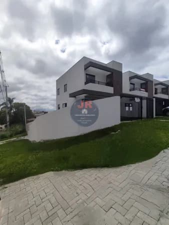 sobrado a venda no atuba Rua arthur Ramos 299