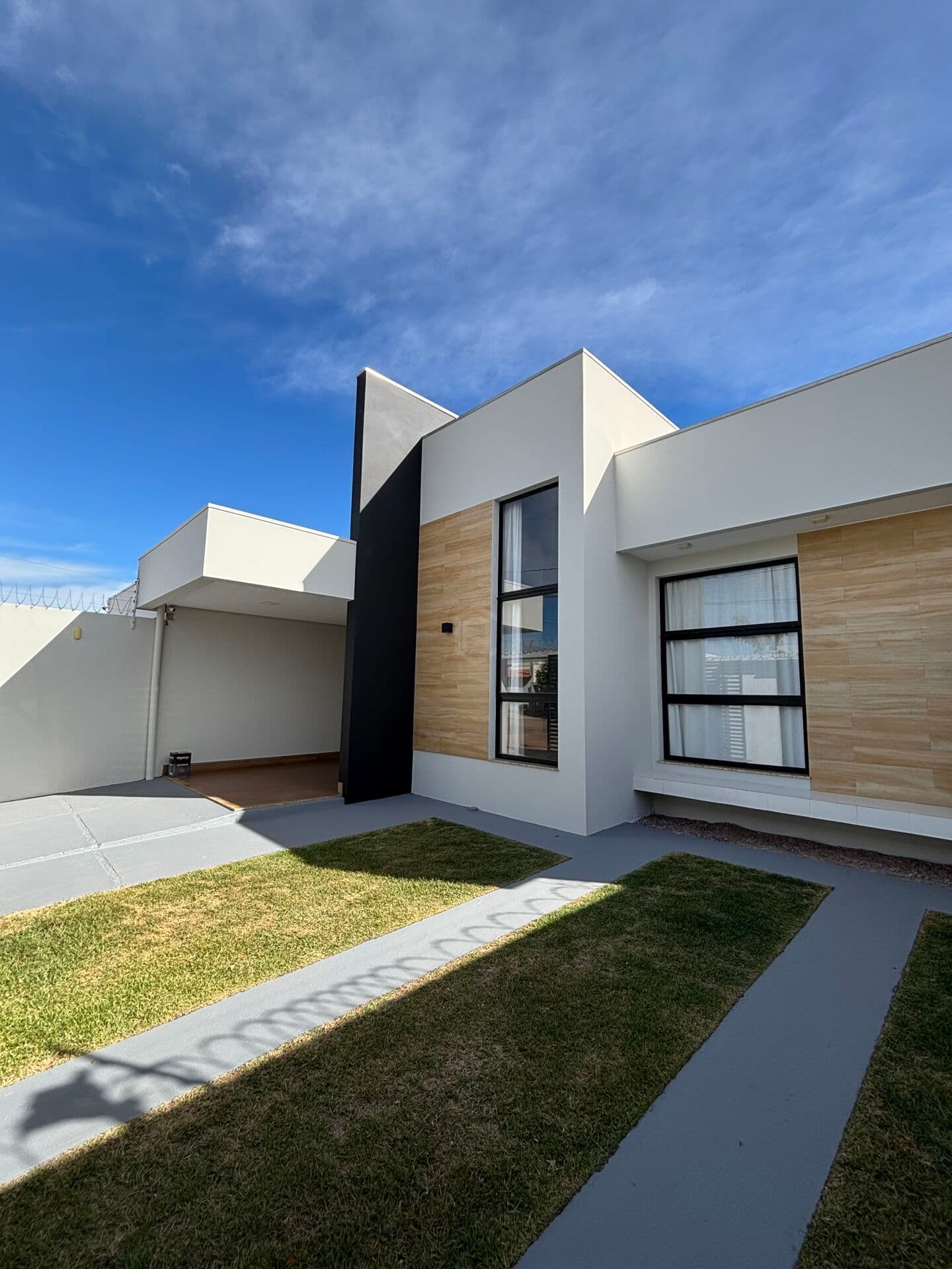Casa em Universitário, Luís Eduardo Magalhães/BA
