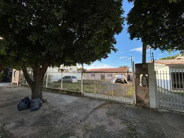 Casa em Luís Eduardo Magalhães - Centro