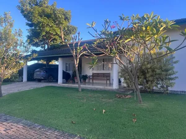 Casa em Luís Eduardo Magalhães - Jardim Paraíso