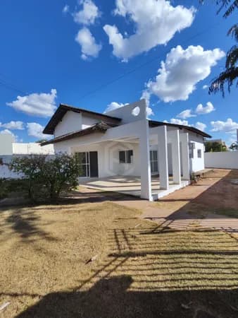 Casa em Luís Eduardo Magalhães - Jardim Paraíso