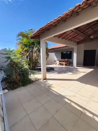 Casa em Luís Eduardo Magalhães - Florais Léa