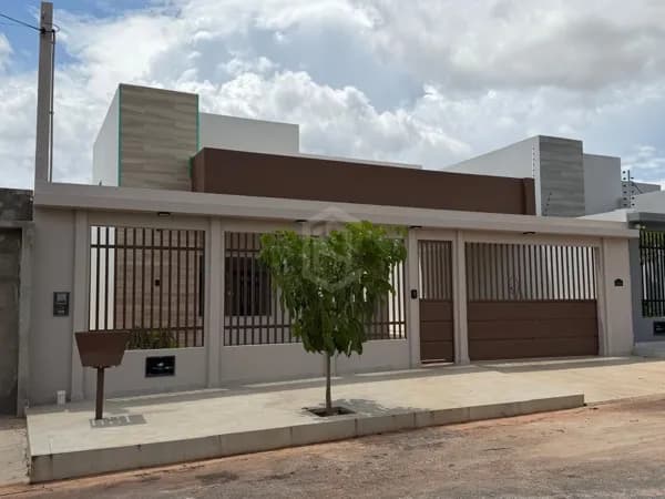 Casa em Luís Eduardo Magalhães - Florais Léa
