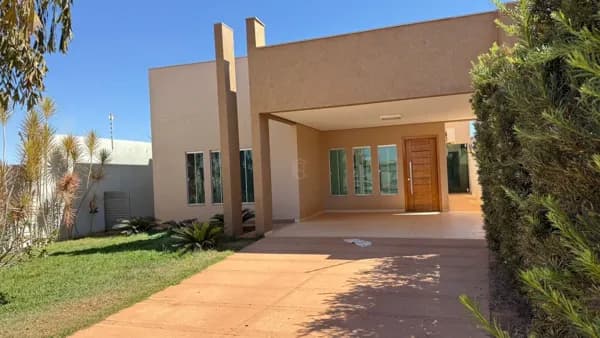 Casa em Luís Eduardo Magalhães - Jardim Paraíso