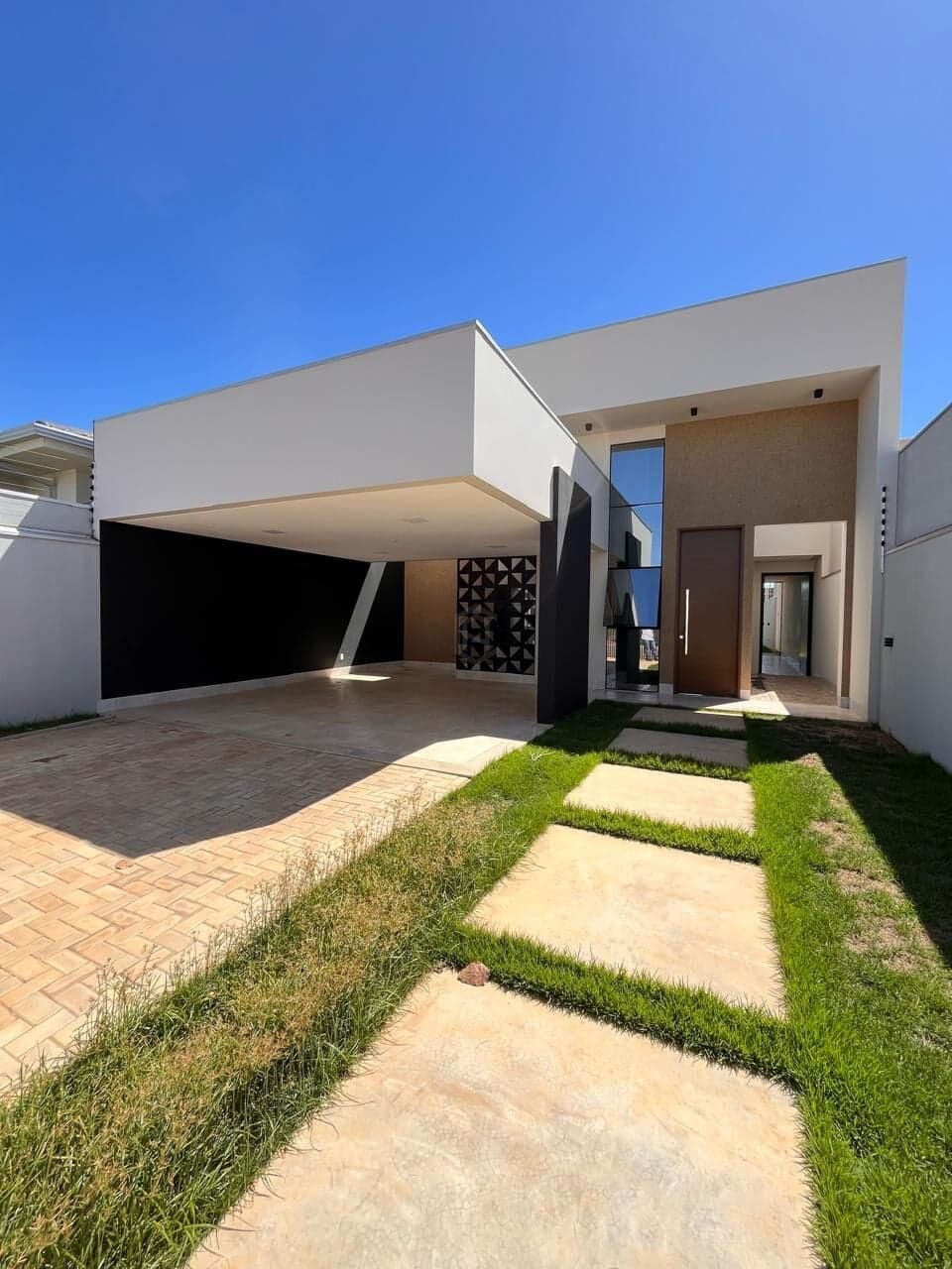 Casa em Luís Eduardo Magalhães - Jardim Paraíso