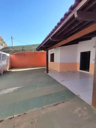 Casa em Luís Eduardo Magalhães - Centro
