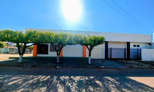 Galpão/Depósito/Armazém em Luís Eduardo Magalhães - Centro