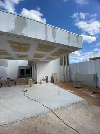 Casa em Luís Eduardo Magalhães - Jardim Paraíso