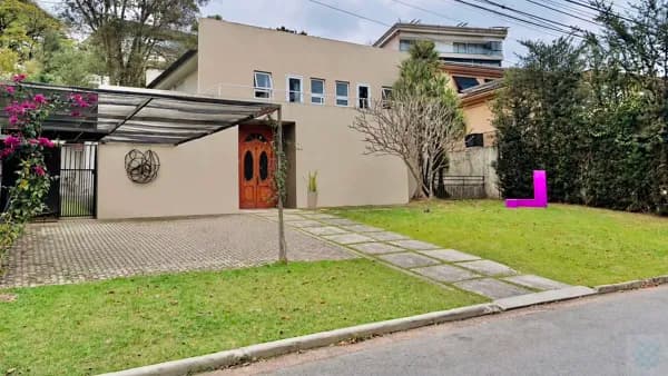 Casa Tamboré 1 | Frente para o Lago, 1.340 m² de Terreno e 3 Suítes!!