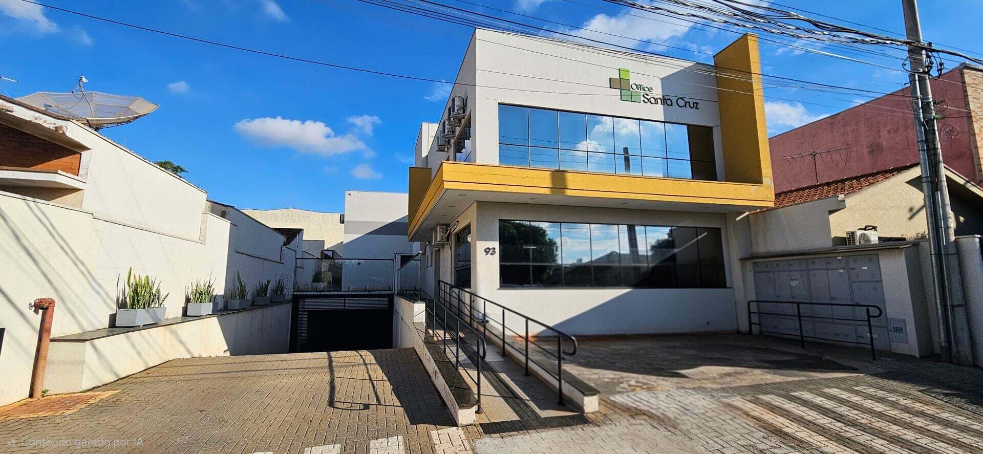 Sala Comercial 31 m² | Vaga de Garagem | Elevador | Próxima à Rua Independência