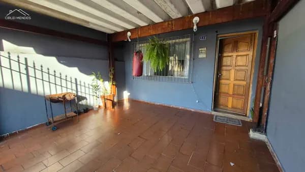 Casa com edícula no bairro da Saúde