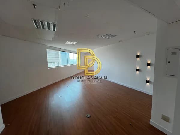 Sala Comercial para Locação - 59m² - Condomínio Gama Office - 18 do Forte - Alphaville