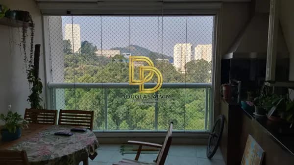 Apartamento com 3 dormitórios à venda, 122 m² por R$ 1.550.000