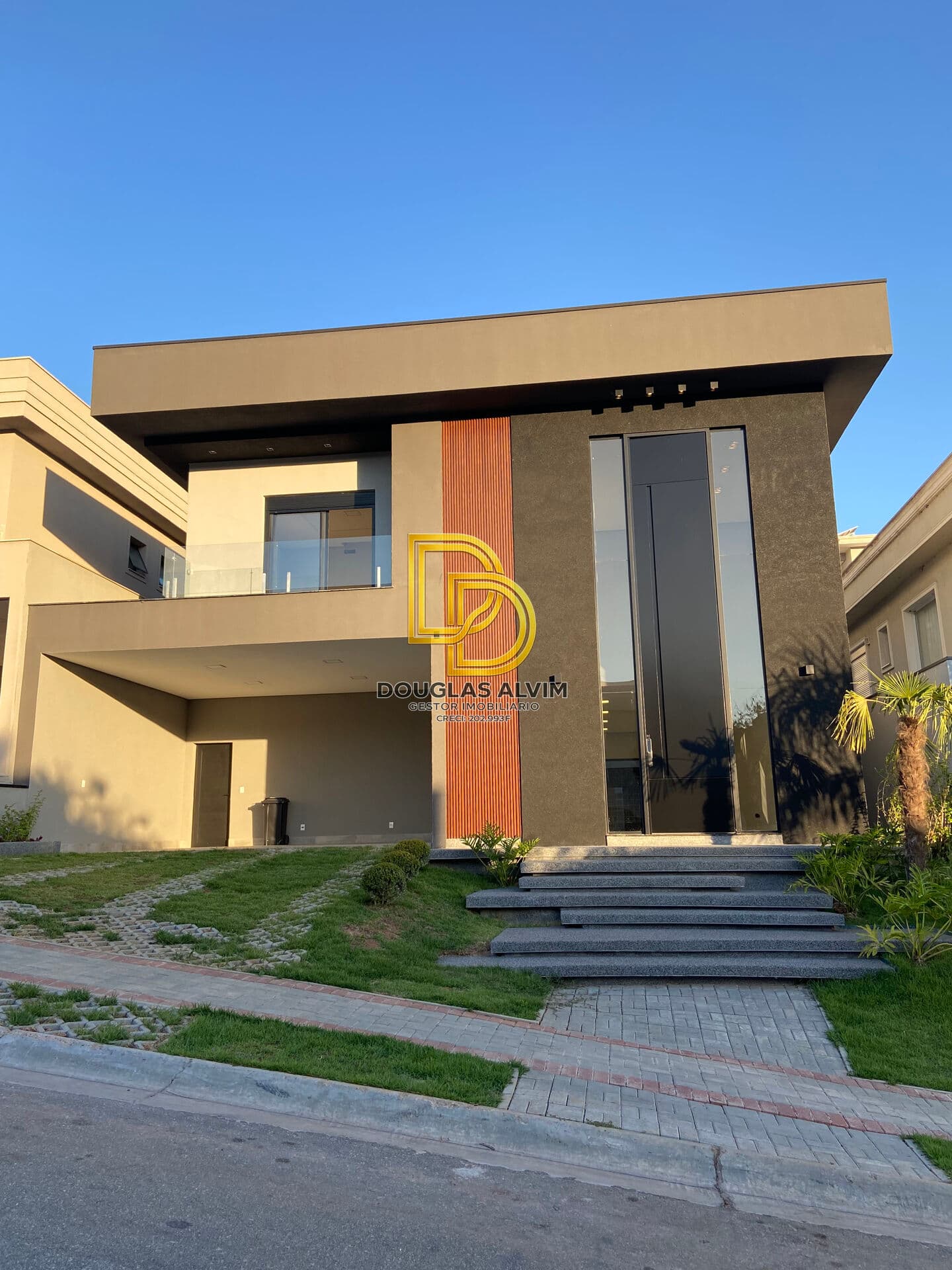 Casa NUNCA HABITADA para Venda - 392m² - 5 suítes - Residencial Itahyê - Alphaville