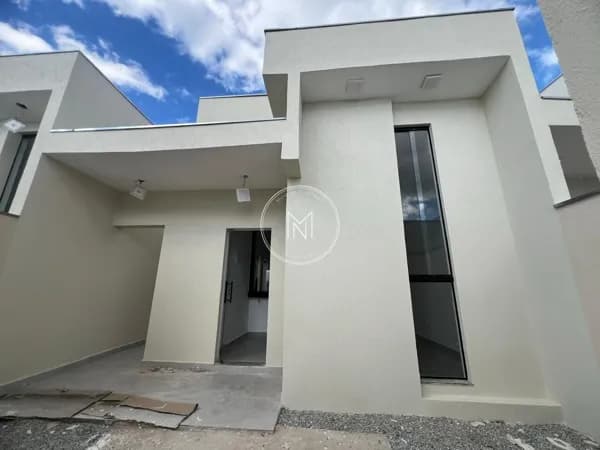 Casa com 2 dormitórios à venda no Residencial Casa Grande