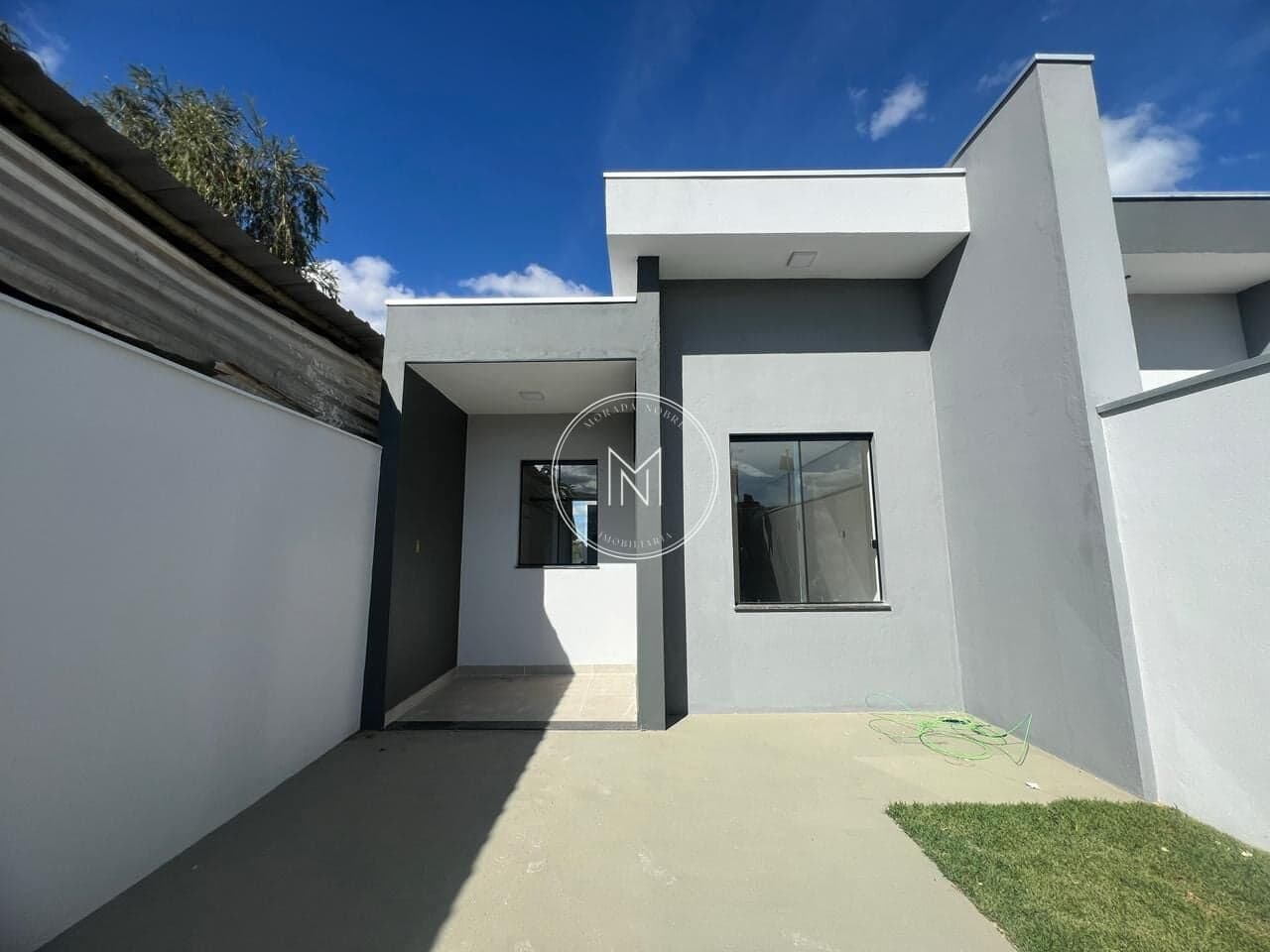 Casa com 2 dormitórios à venda no bairro Vale do Amanhecer