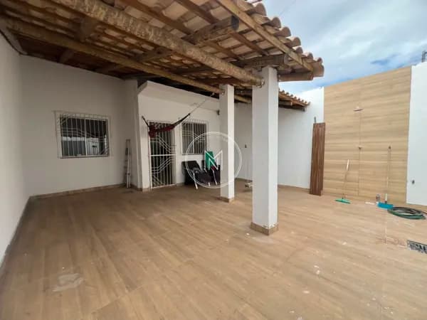 Casa à Venda no Bairro Pousada das Rosas – São Joaquim de Bicas/MG
