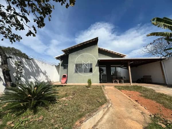 Casa com 4 dormitórios à venda no bairro Pousada Del Rey