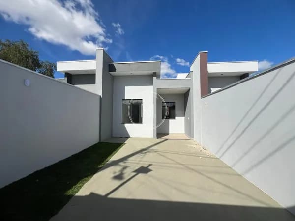 Casa com 2 dormitórios à venda no bairro Vale do Amanhecer