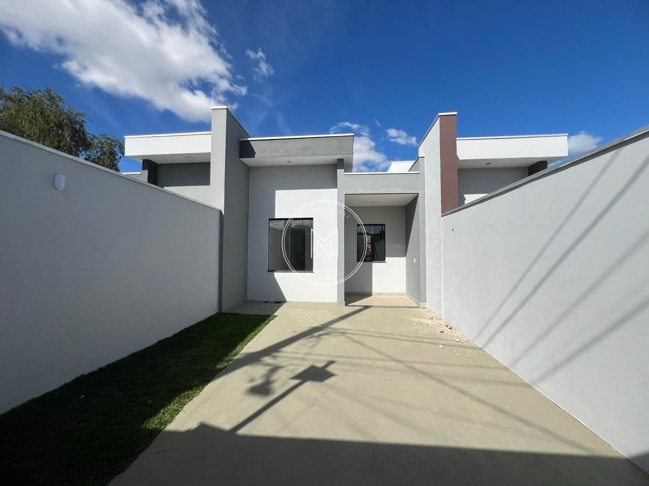 Casa com 2 dormitórios à venda no bairro Vale do Amanhecer