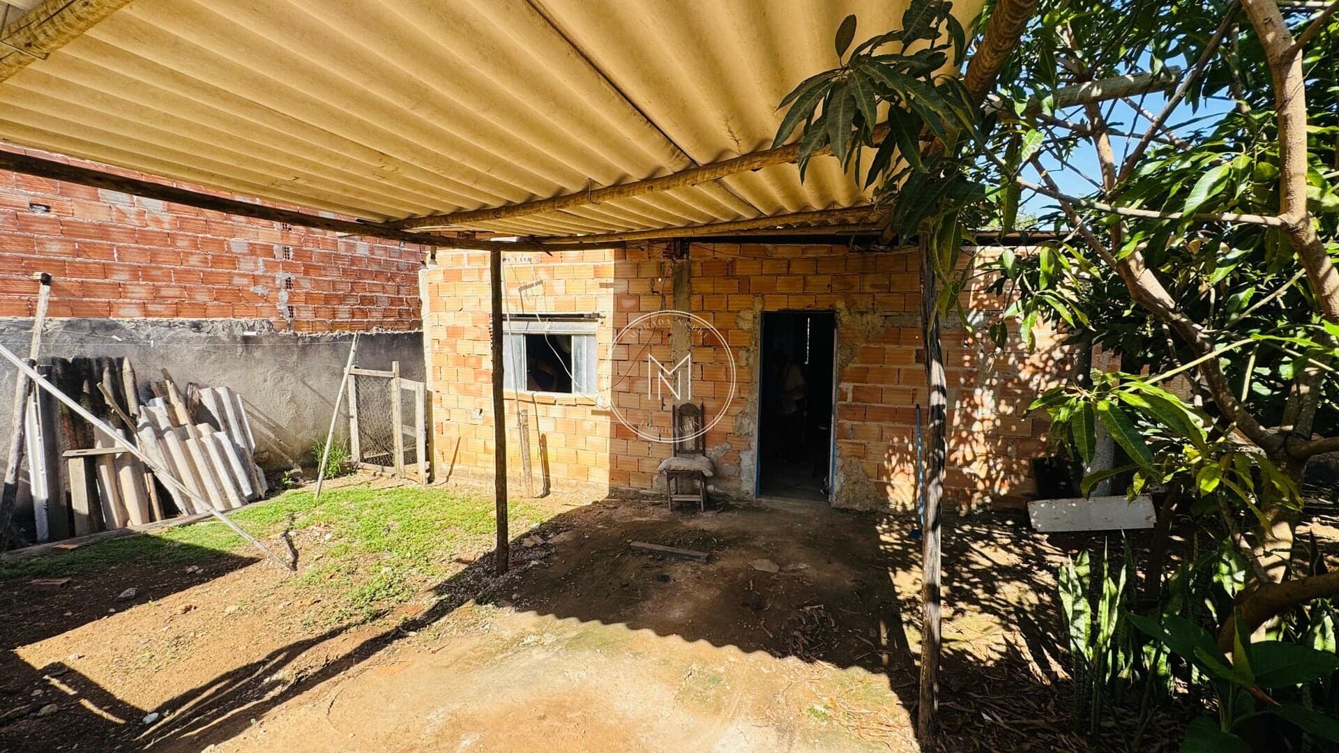 Casa com 2 dormitórios para aluguel no bairro Primavera