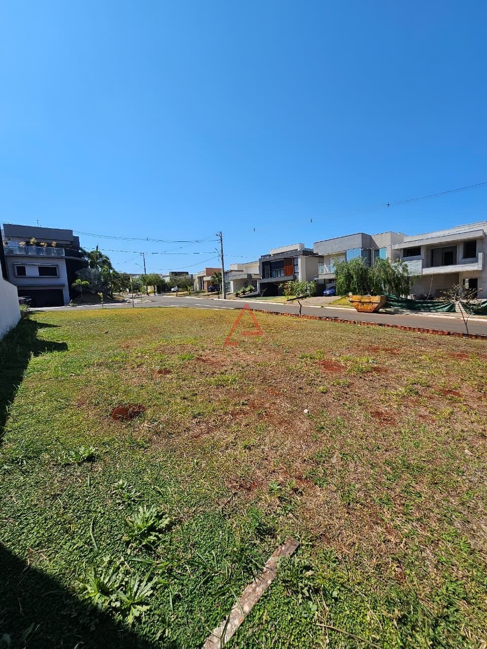 Terreno em Condomínio à Venda, 366m² por R$380.000,00, Parque Tauá, Londrina-PR